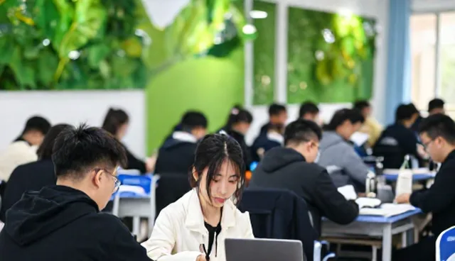 在课程中提升学习效率的关键性能考量