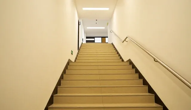 课程安排系统在高并发场景下的性能表现分析